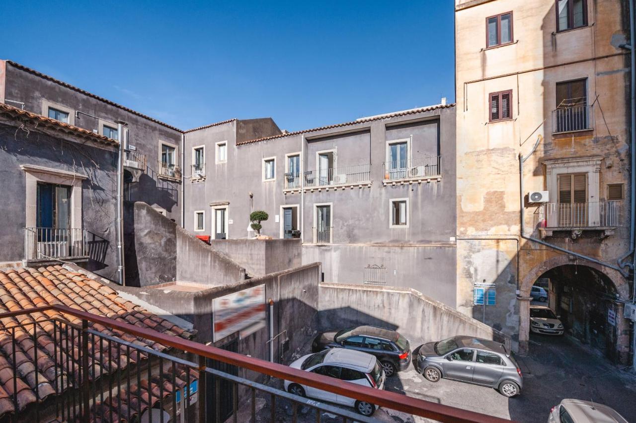 شقة Modern Duplex With Balcony By Wonderful Italy كاتانيا المظهر الخارجي الصورة